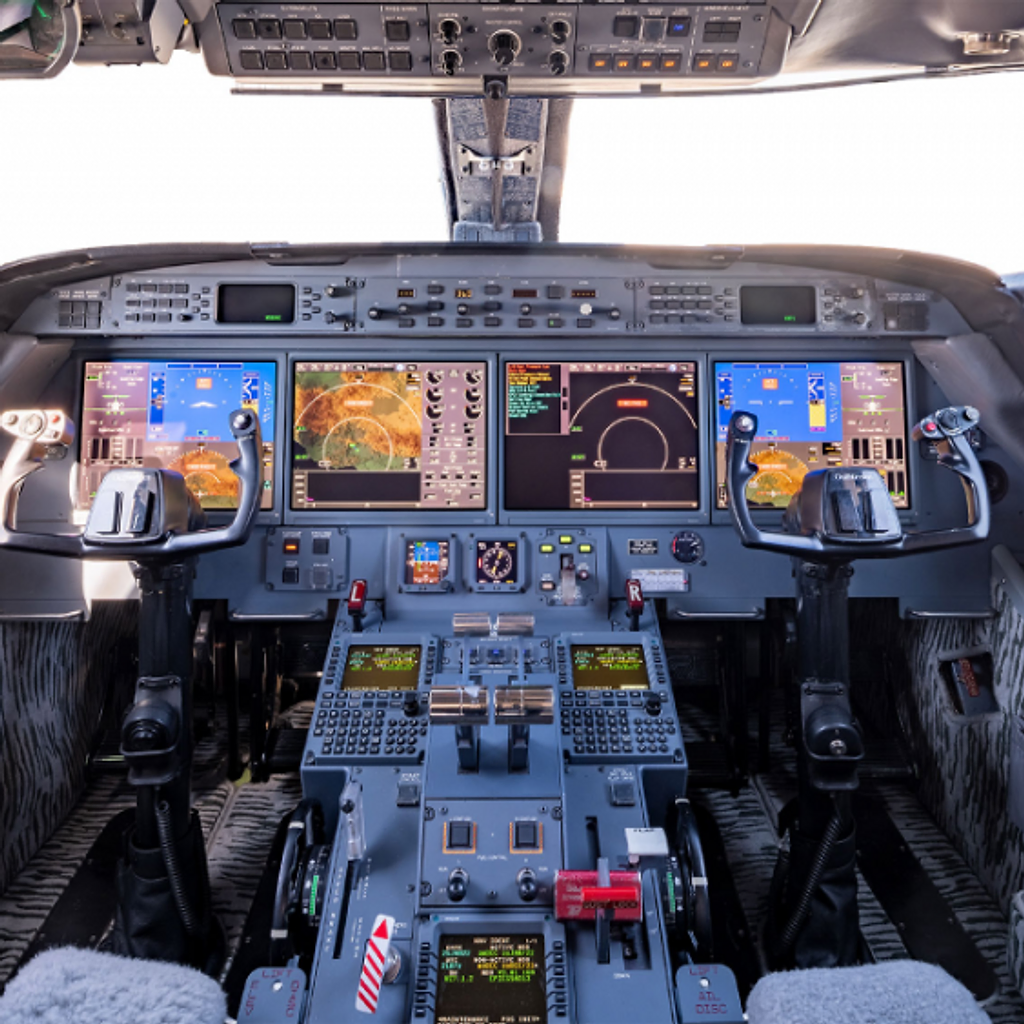 Heavy jet — cockpit thumbnail