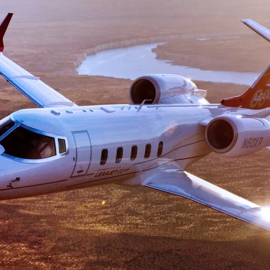 Learjet 60 — exterior