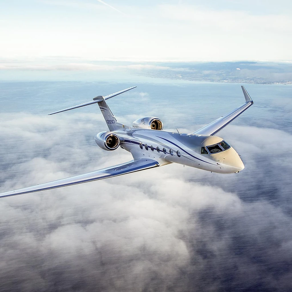 Heavy jet — exterior