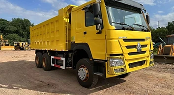 HOWO 371 6x4 Dump Truck (Three-Step Bucket) — representative equipment photography