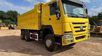 HOWO 371 6x4 Dump Truck (Three-Step Bucket) — representative equipment photography