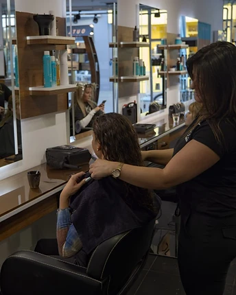 Nessa Pestova at work in the salon