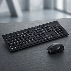 Amazon Basics – Tastatur-Maus-Set, volle Größe, kabellos, USB-Empfänger mit 2,4 GHz, DE-Layout, schwarz
