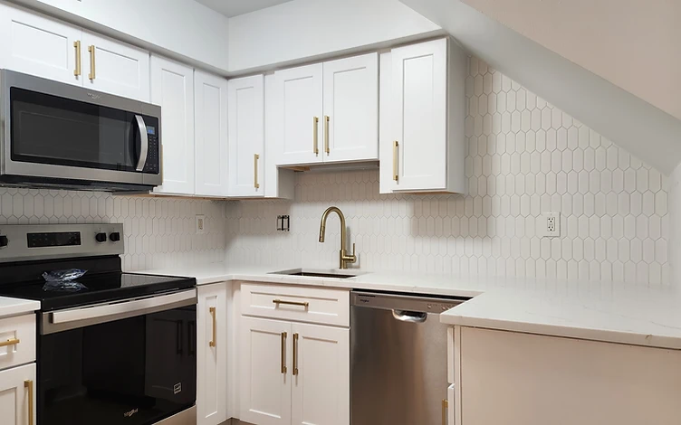 White Shaker Kitchen — luxury kitchen tile installation by Lotto Custom Tile