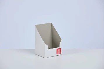 Display tray with backboard