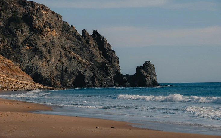 The bay of Praia da Luz