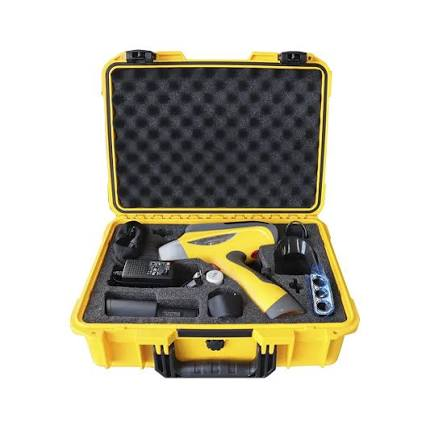 Handheld XRF analyzer for minerals and ores