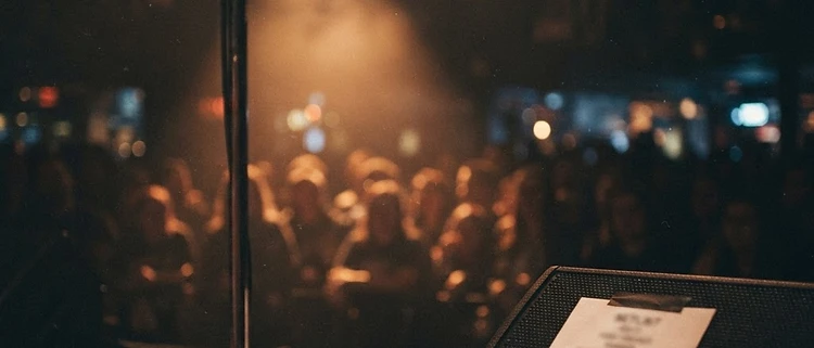 Live music scene — warm amber stage light
