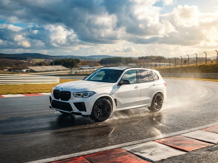 SUV