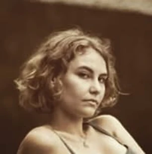 Emma Haywood portrait