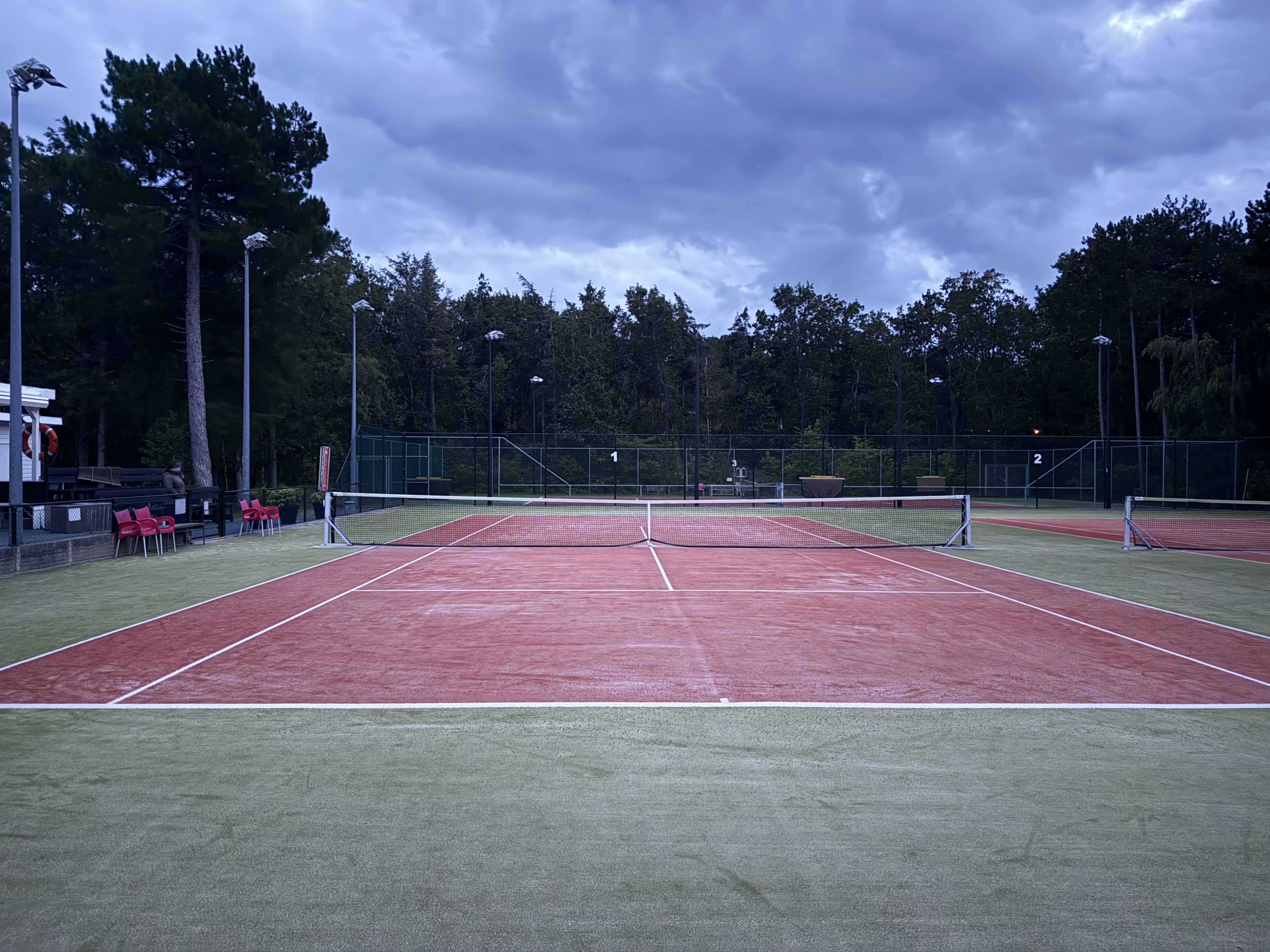 Court 01