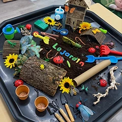 Le Jardin — French sensory tray