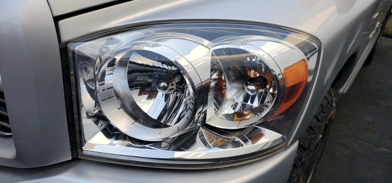 Faro después de la restauración con Auto King
