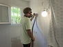 Étape 1 — préparation des murs et supports de la salle de bain
