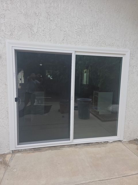 Broken door pane glass repair and replacement by Holland Glass & Mirror in the Coachella Valley