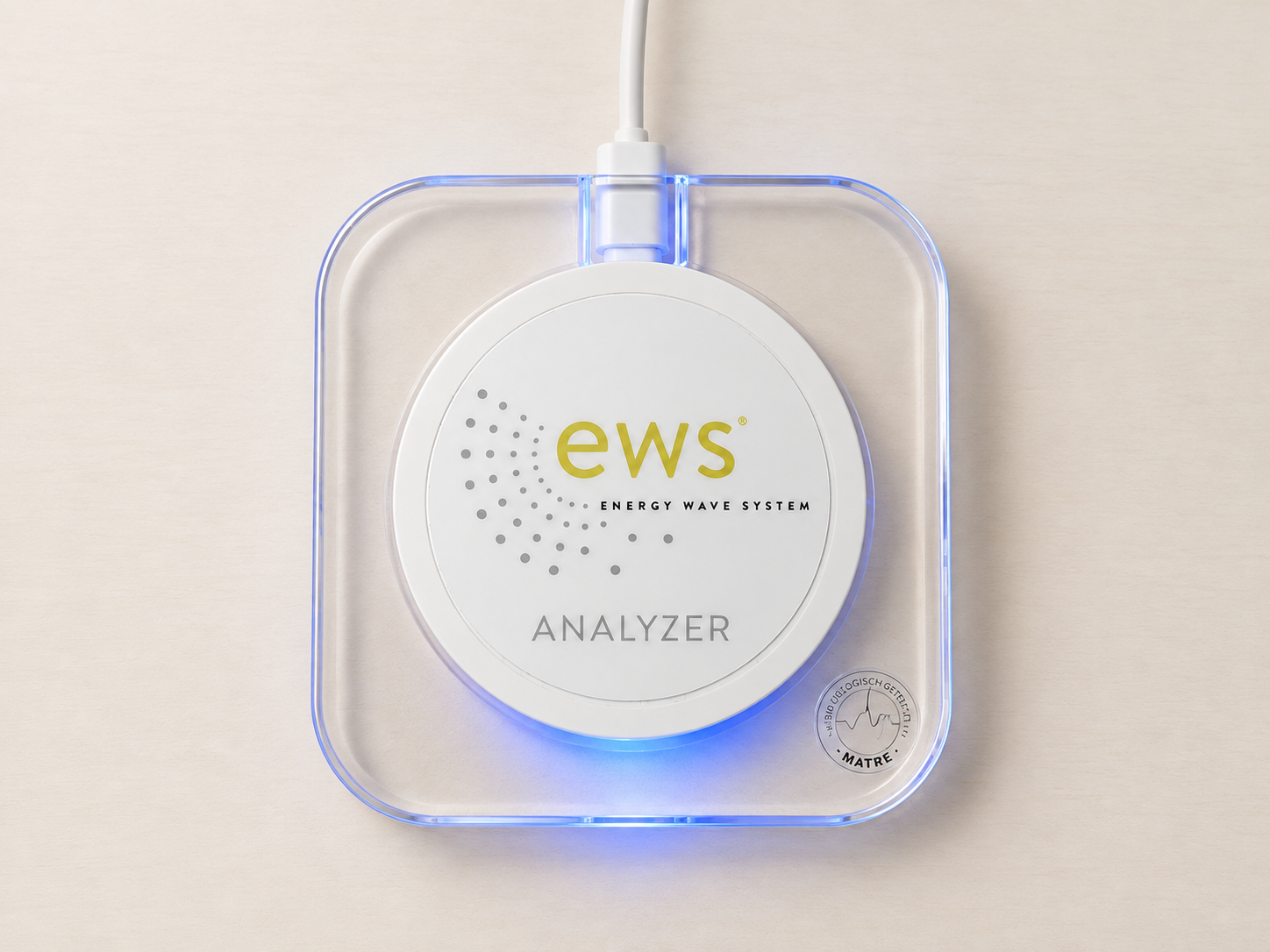 Az EWS Analyzer kerek, lapos tenyérérzékelője