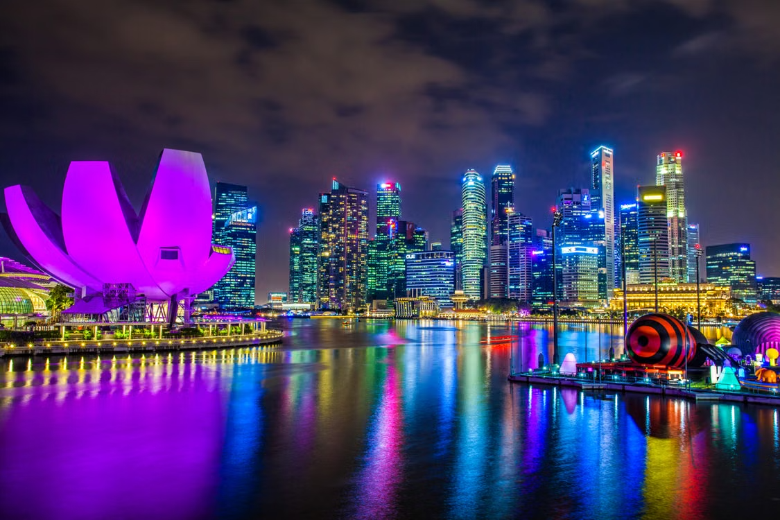 Singapore Grand Prix at night around Marina Bay