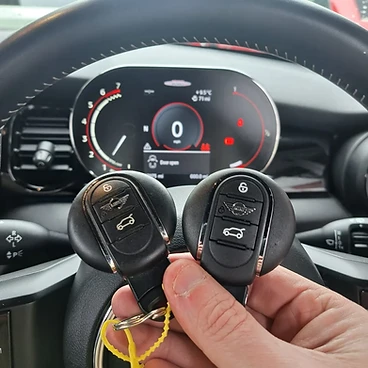 MINI – Two keyless fobs programmed