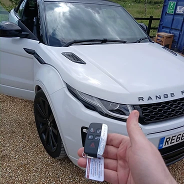 Range Rover Evoque Convertible – Spare smart key added