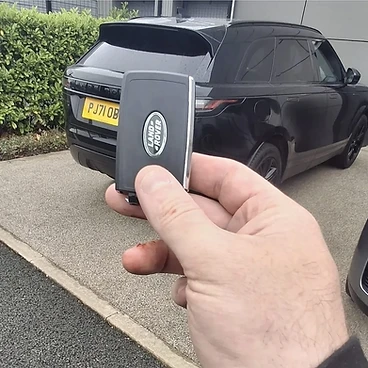 Range Rover Velar – New smart key coded and handed over