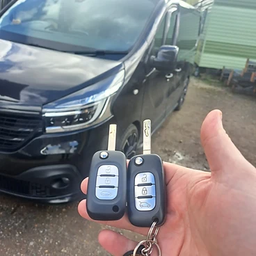 Renault Trafic – Two replacement keys for a work van
