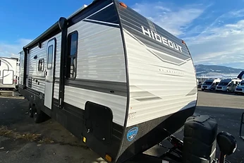 2022 Hideout 26 foot Bunkhouse travel trailer with driver-side slide-out
