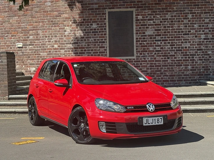 Volkswagen Golf GTI