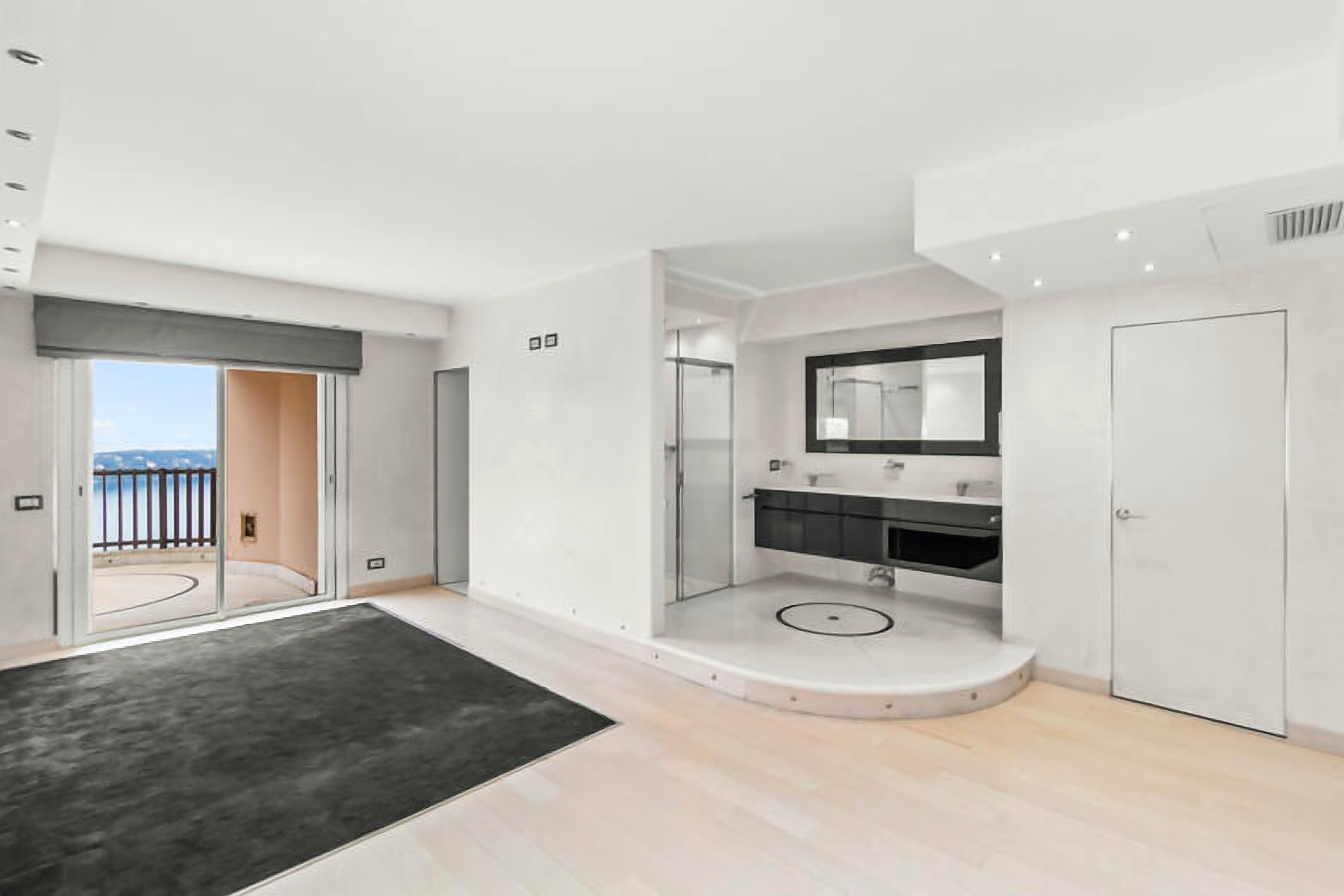 Parc Saint Roman / Duplex dernier étage avec vue mer et piscine