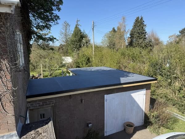 Outbuilding flat roof