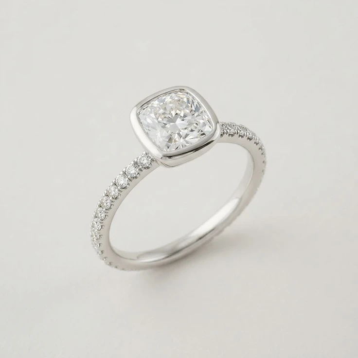 Bezel Pavé Band