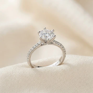 Pavé Solitaire