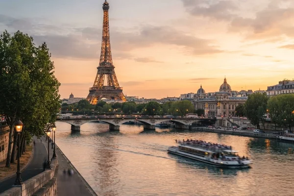 London to Paris private jet route