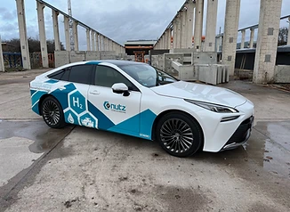 Toyota Mirai im nutz-Firmendesign