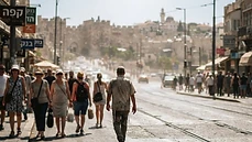 הקלה קלה בטמפרטורות? אל תתנו למספרים להטעות אתכם: הקיץ הישראלי מסרב לשחרר!