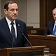 היועץ המשפטי לשעבר אביחי מנדלבליט החל בעדותו במשפט נתניהו