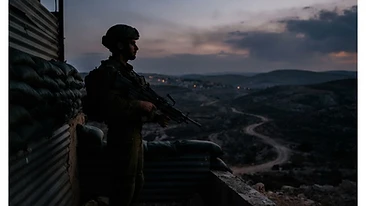 הגבול הפרוץ: מחבלים מטפסים על המוצבים שלנו – וצה"ל רק יורה באוויר?