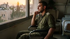 30,000 פצועים, מדינה בהלם: האם הפקרנו את הגיבורים שלנו בשדה הקרב של הבירוקרטיה?