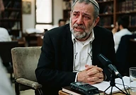הרב מנחם פרל חושף את ההתמודדות עם פוסט-טראומה בעקבות השירות במחנה שורה