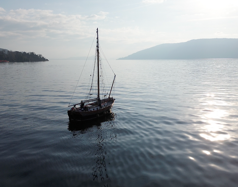 Meditation auf dem Lago Maggiore an Bord der Striga Constanze
