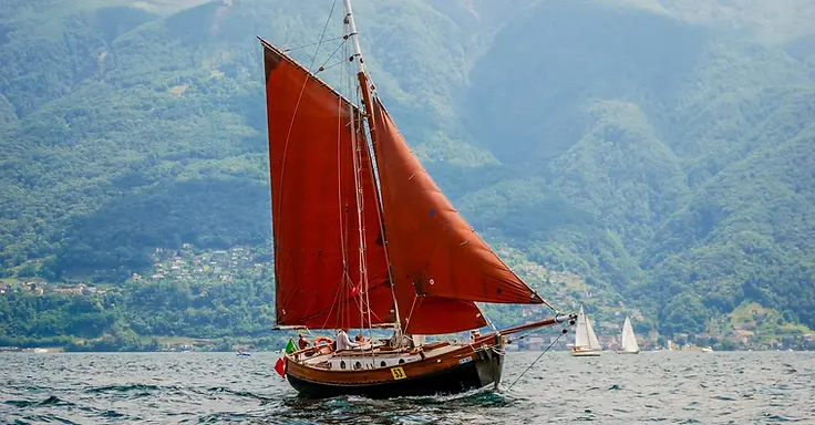 Gaffelkutter Striga Constanze auf dem Lago Maggiore