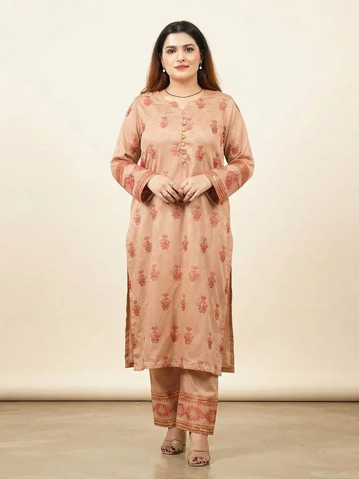 Zar Atelier Embroidered Peach Kurta — model look