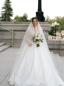 Bride at the legislature