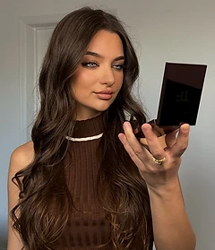 Soft glam with compact
