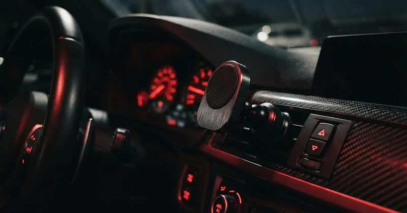 Phone Mounts & Chargers