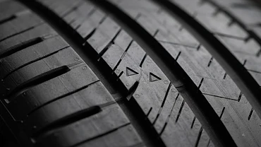 Tire Tech Explained: The Role of Silica Compounds