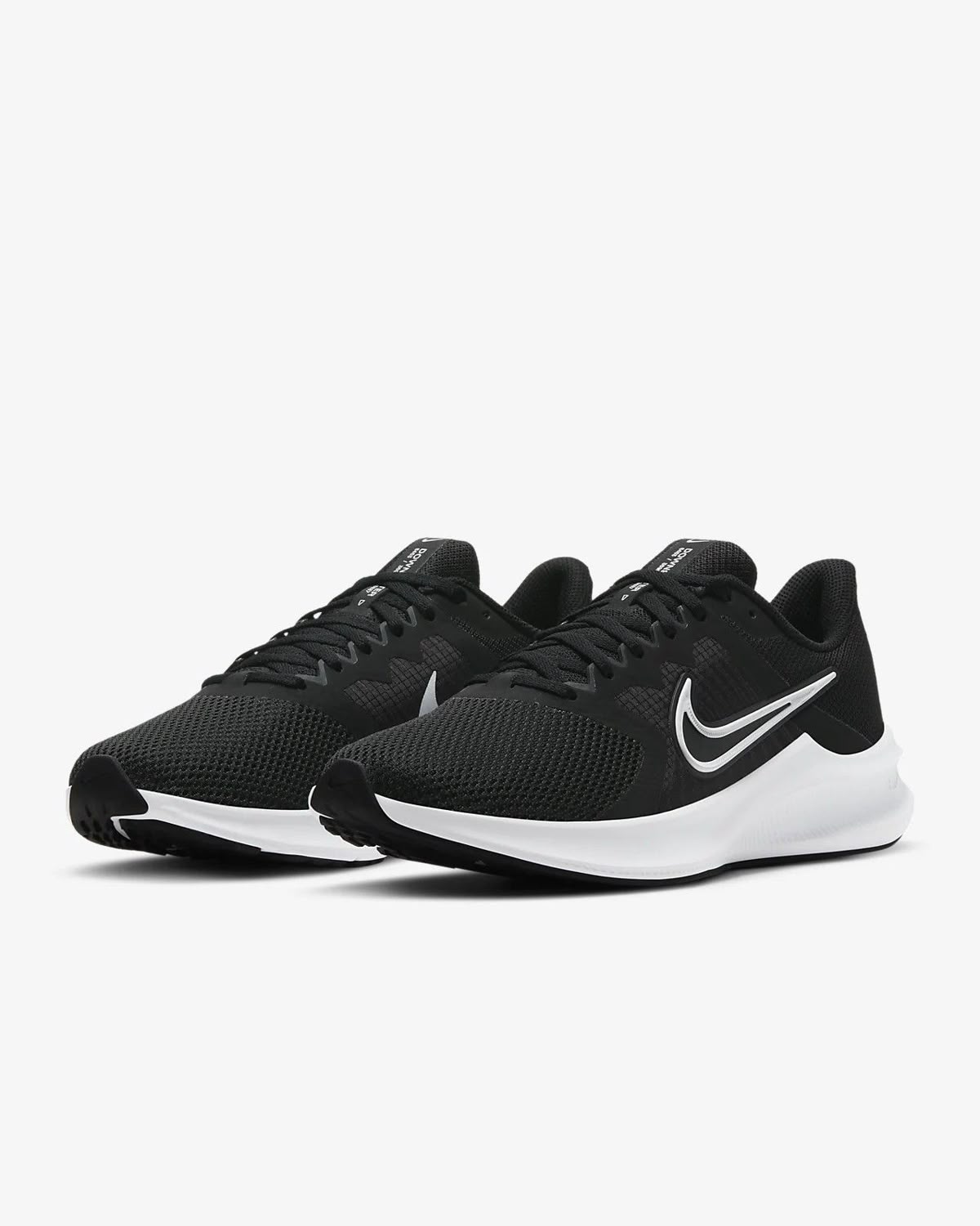 Nike Runners — All Black