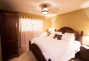 One-Bedroom Suite bedroom