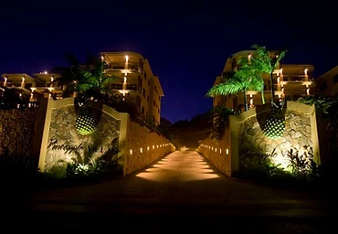 Pineapple Villas entrance at night