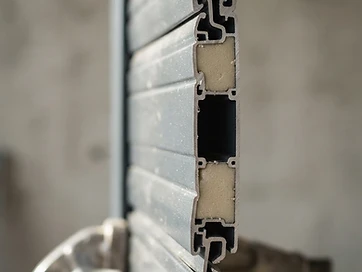 Lama de persiana enrollable de aluminio térmico con aislamiento