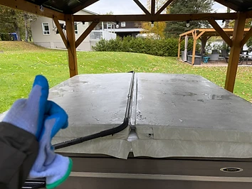 Couvercle de spa — après le nettoyage